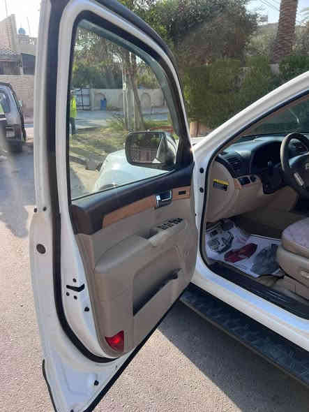 السلام عليكم سيارة للبيع فول مواصفات رقم بغداد انكليزي مميز السيارة هزة جديدة اباسمي 
مكانه بغداد حي العامل سعره 155 وبيه مجال للشراي ويدلل 
السيارة خليجية وليسة وارد 
رقمي 
***********
***********
