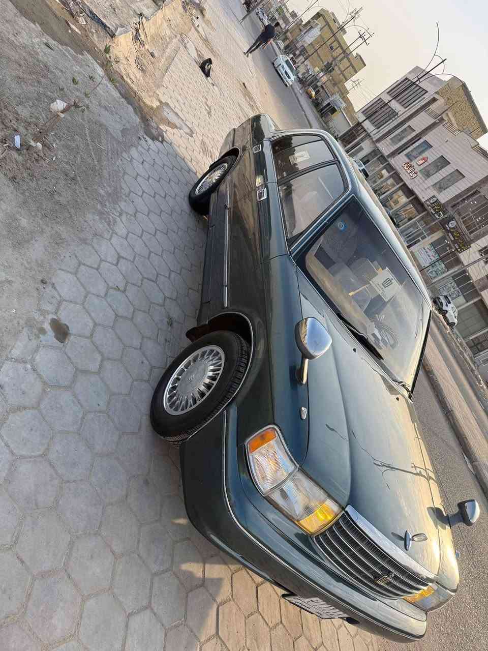 سلام عليكم 
رمضان كريم 
أرنب طويل مكفوله من الضربه والكصه ونقل جثه  والخياس. مرشوشه جمالي 
سنويه مجددد
سياره داخله هزه 
حداده جديده 
طخم تاير جديد 
محرك وكير مكفولات 
كهربائية كلها شغاله 
لون سياره كلش حلو. 
تبريد قطعين 
كشنات خلفيه متحرك
ويل كب جديد 
دواخل سياره بلكارتون
توني مدخلها دوشمه 
اكسن 3 قطع جنازي اصل فحل 
دواخل عسلي 
مداور مباشر مشروع وطني 
السعر 70 وبيها مجال 
للأتصال *********** وتساب 
التصال. ***********
سياره مال جناي متعوب عليها كلش..
