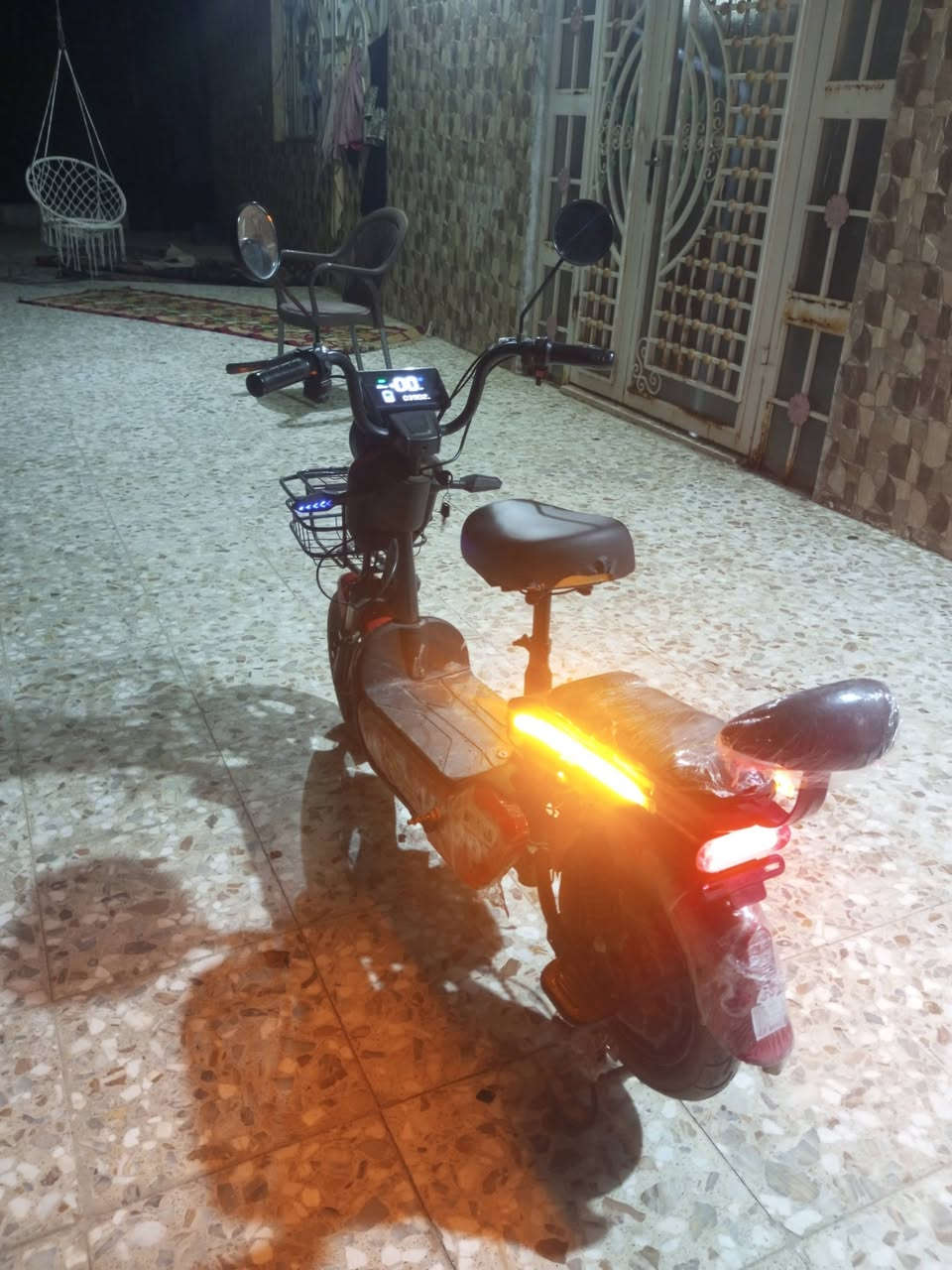 السلام عليكم دراجة شحن للبيع
السعر مناسب جداً الاستفسار ***********
