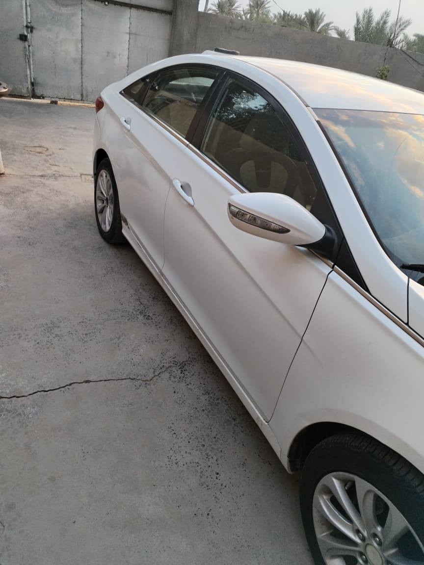 السلام عليكم
سوناتا 2010  رقم بغداد
وارد خليجي محرك 2400 دوش المحرك مكفول كفالة عامه
بيها بس البنيد وكعت علي بلوكه وبدلتة بأيدي  غير هذا كلشي مابيها 
مكفوله من كل حادث سياره نضيفه 
سعر125 مكاني بابل-حله ***********
