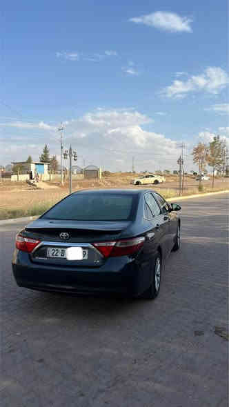 Camry 2016 
le
٣ بارجيت بشتي امريكي نه  بولند خه ليجي.
بشتي كه بسه پئشي ره خي سايق به قسه ي هه يه له شاسي 
مكينا وي دكه ل زختي ديمل تيدا گير شه رط.    
*********** 📞واتس اب اكر
