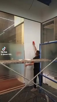 ستيكر • تغليف سيارات • تغليف برادات