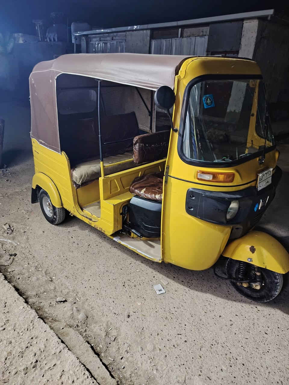 السلام عليكم شباب تكتك موديل 20 شهر 12 نضيفة ما معمره مكاني بغداد النهروان رقم الهاتف ***********
ما متوجد علا فيس بوك
