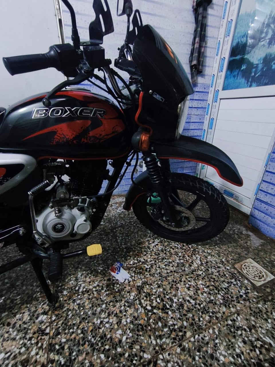 سلام عليكم دراجه بوكسر مديل٢٠٢٣دراجه مرقمه بغداد
مجفته تجفيت وكاله دراجه نضيفه نقصه بس فلاوين مال سلف
مكان بغداد الحسينيه مال راشديه
رقم ***********سعر 1900وبيه مجال
