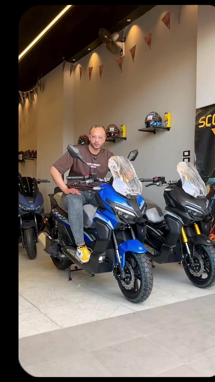 🔥🛵 الوحش وصل… كيواي XDV 200cc 🔥
القوة والشياكة والأداء في سكوتر واحد وبأقوى مواصفات تخليك ملك الطريق 😎💨

⚡ أبرز مواصفات Keeway XDV 200cc ⚡

🔹 محرك 200cc 
🔹 قوة من 14 لـ 19.7 حصان لأداء جبار 🔥
🔹 تبريد هواء / زيت لثبات أعلى وكفاءة ممتازة
🔹 فتيس أوتوماتيك CVT لراحة وسهولة في السواقة 😎
🔹 سرعة قصوى تصل لـ 130 كم/س 💨

🛞 تجهيزات فخمة وعملية:
✅ فرامل ديسك أمامي وخلفي (باكم)
✅ مساعدين أمامي مقلوب Upside Down
✅ عداد ديجيتال كامل ✨
✅ إضاءة LED قوية وحديثة 💡
✅ تانك 15 لتر لمدى سفر أطول ⛽
✅ استهلاك اقتصادي حوالي 3.5 لتر لكل 100 كم 🔥

💥 تصميم هجومي وهيكل قوي جاهز للمدينة والمشاوير والسفر الخفيف 💪🛵

🔥 متاح جميع أنواع التقسيط بأفضل وأسهل الأنظمة 🔥
🔥 أقل سعر وأفضل معاملة وخدمة بعد البيع 🔥

📍 Scooter_X
كفر الشيخ - دسوق - شارع العودلي

📞 01092062038
📞 01000200912

🚨 الحق احجز قبل نفاذ الكمية 🚨


**إذا كنت صاحب هذا الإعلان وتريد حذفه لأي سبب، رجاءا أرسل رسالة إلى الدعم الفني**