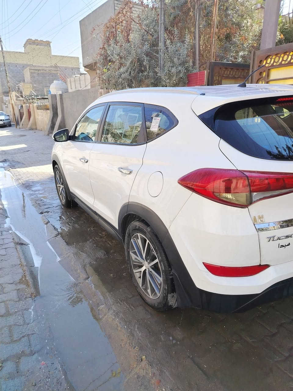 السلام عليكم ورحمة الله توسان الشكل الجديد موديل ١٦ رقم بغداد  ماشيه ٧٤حقيقي بدون صبغ ولا تبديل بيها بارد اربع اصابع في الصندوق للاتصال والاستفسار اكثر ***********
