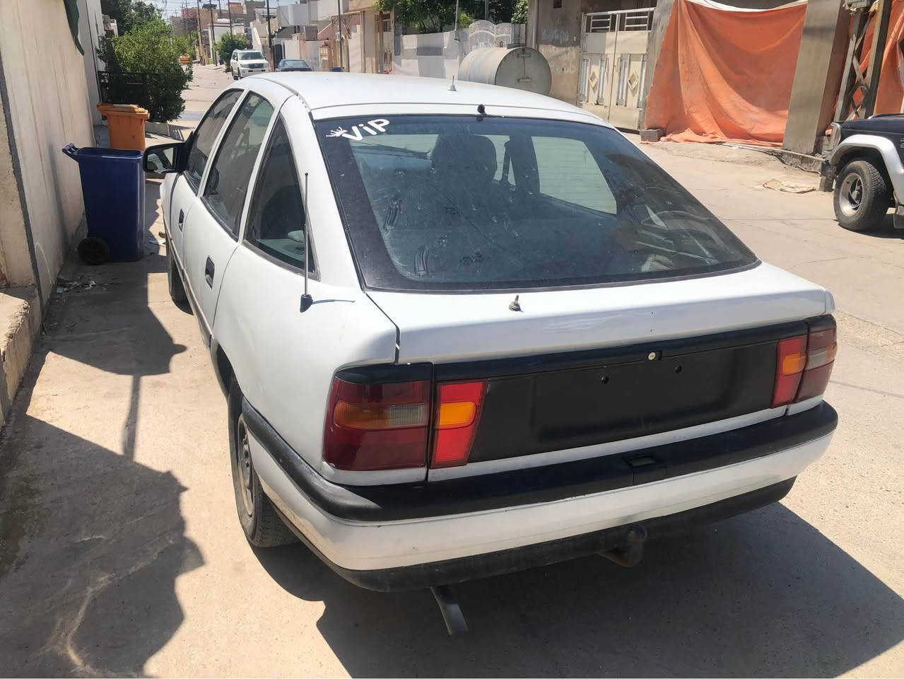 اوبل فكترا ١٩٩١ محرك ٢٠ بيهه كوبون بنزين رقم سنويه جديد لحد ٢٠٢٨ امبدل بدنه او رقم الخلفي ضايع صبغ عام للجمايه سعر 30الي رايد يستفسر اكثر هذا رقم صاحب سياره  *********** كركوك, العراق
