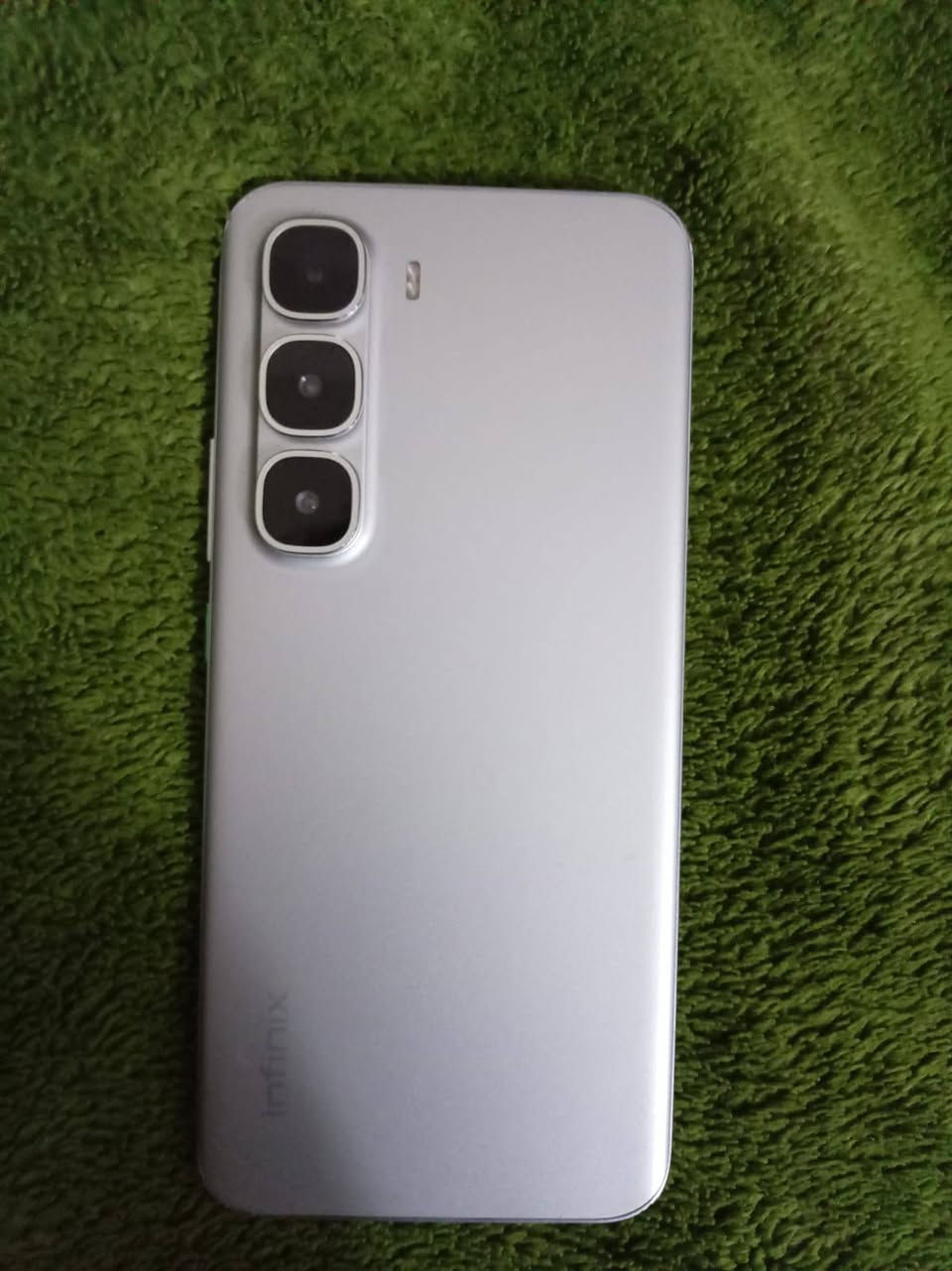 السلام عليكم جهاز للمراوس فقط
Infinix Hot 60 Pro Plus 

ذاكره: 256+عشوائيه رام 8+8=16

شاشه:144هيرتز 

شاحن: 45واط 

كامره: 50M

مع كامل ملحقات الجهاز قبل 3اشهر ماخذه

 اذا اكو Infinix Note 50 Pro للمراوس اراوس
العنوان الدوانيه قضاء الدغاره


**إذا كنت صاحب هذا الإعلان وتريد حذفه لأي سبب، رجاءا أرسل رسالة إلى الدعم الفني**