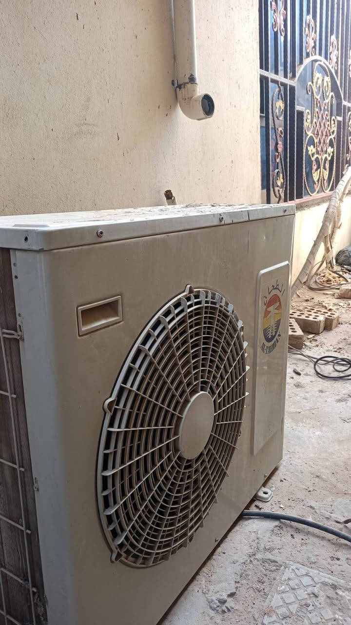 سبلت ٣ طن طحان شرط شغل مستعمل سنه وحده ٨٠٠ وبيه مجال بيع مستعجل ***********
