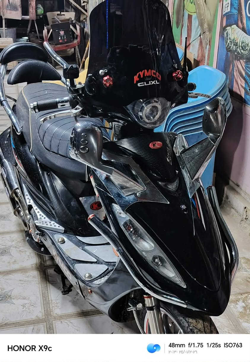 السلام عليكم دراجه للبيع نضافه فول احلا من صور كامكو مزوده دراجه حلوه للبيع مكاني ديوانيه قضاء غماس 
*********** رقمي
