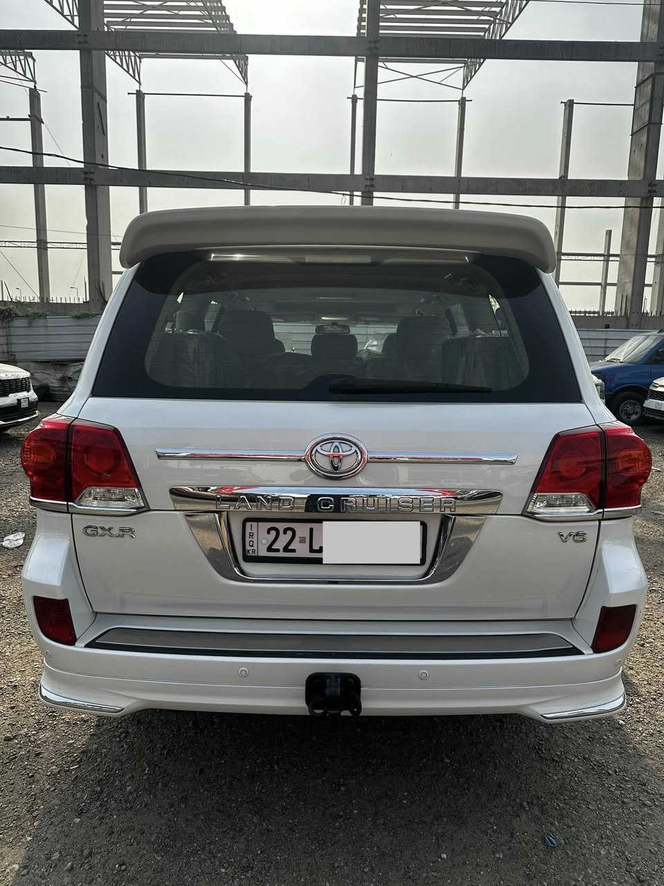 لاندكروز GXR 2014 بريم رقم اربيل
سنوية وهزة جديدة قبل ( السيارة باسمي ) 
مكفوله من الضربه  والصبغ فقط بالدعامية الامامية
 بيها بارد اصبعين بالچاملغ الامامي الايسر
طفايه بالصدر  وثلاجه
محرك ٦ سلندر
كير محرك  مكفولات
ماشيه ١74 الف حقيقي
كامره بلاديه
حساسات امامي خلفي
زراك لايت 
ترحيب 
غرفتها جديده جلد
تحكمات جهتين
مرايه ليزريه وسطيه
اناره محيطيه داخلية وخارجيه
علامه لاندكروز بالابواب
فرشات وعده وكتلوكات بلاديه مال شركه 
فتحه  بصمه 
صدر امامي خلفي جديد 
تخم تاير وباتري جديد 
تحويل ثاني يوم
السعر 380  ورقه 38000$ بيها مجال
مكان السيارة  بغداد ***********
