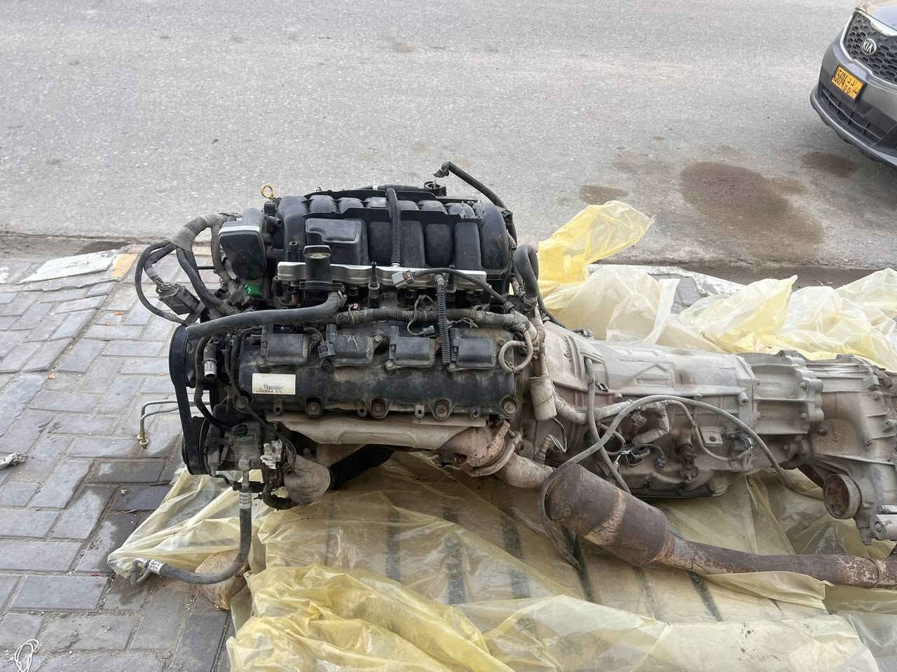 مكينه هيمي 8سلندر مع كير دورنكو 2013 مع تفرغتها السعر 10 اوراق شرط لا تبخير ولا تنقيص ع شرط تاخذ.  ***********
