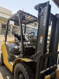 رافعة كوماتسو • ٢٠١٢ • طن ونص