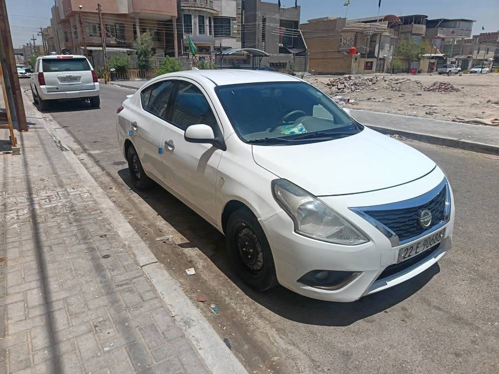 نيسان صني هندي مديل 24 ماشيه ٥٥ الف سياره جديده بيه بارد مكانين سعر ١١٢ رقمي *********** البصرة, العراق
