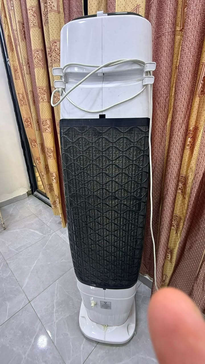 مبرده كبسوله اخت لجديده كلشي مابيها شغاله ميه ميه اي خلال بيها ماكو مشتغل شهرين فقط تفيد اهل لمحلات وياها ريمونتها وشاشتها لمس بس خلي مي بيها وشغل تستمتع بأجوه لشتاء بلصيف سعرها300وبيها مجال للطبين مكاني بغداد لجديده رقمي***********
