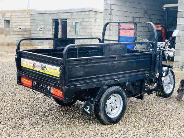 السلام عليكم ستوته للبيع اي  عيب ما بيه كهربائيات شغاله  ركبه شرط محرك شرط اخرس موديل2020 السعر مليون و 200 وبي مجال بسيط عنواني ناحيه الرياض   بيه منفيس ***********
