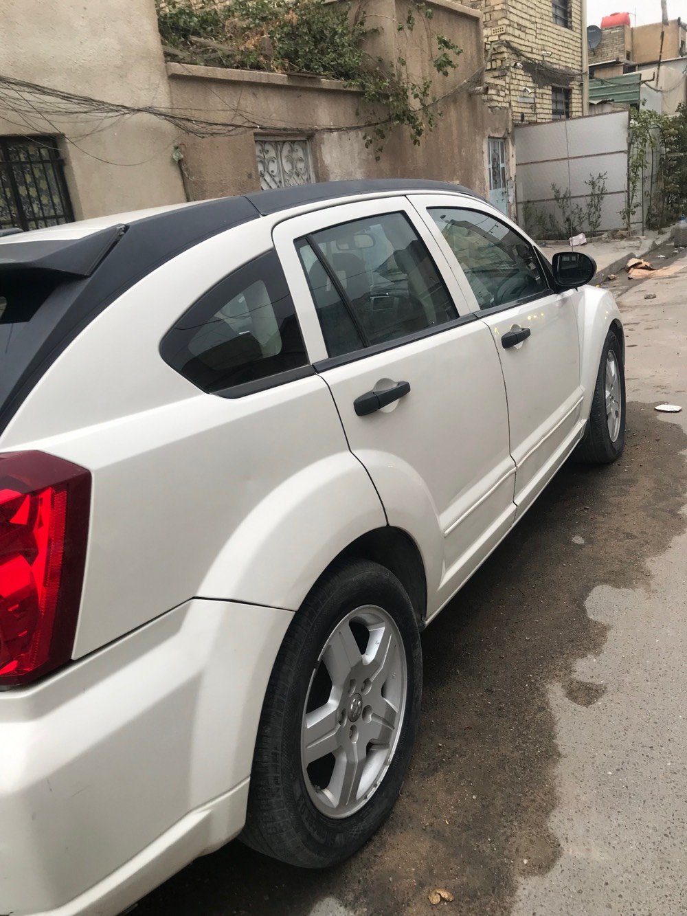 السلام عليكم 
دوج كاليبر موديل 2008 محرك 2400
حادثها جاملغ أمامي جهة السايق 
تدفئة تبريد صدر جديد باتري جديد كير محرك 
بلادي كلش نظيف ماشية 136000رقم بغداد
سعر 6000$للاستفسار
***********