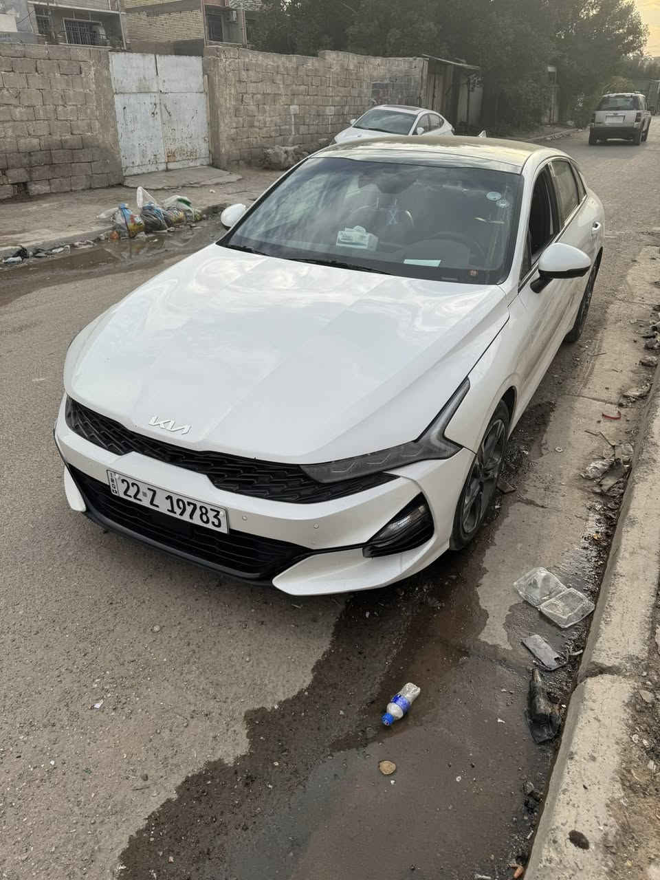 السلام عليكم كي 5 موديل 2023 فول موصفات موصفات خاصه راادر امامي 5 كامرات  مريا شفط 5 نضام قياده كشنات. تدقه تبريد.  بنيد مبدل وسونار موجود ماشيه 52 الف السعر 190$ الموقع بغداد ***********
