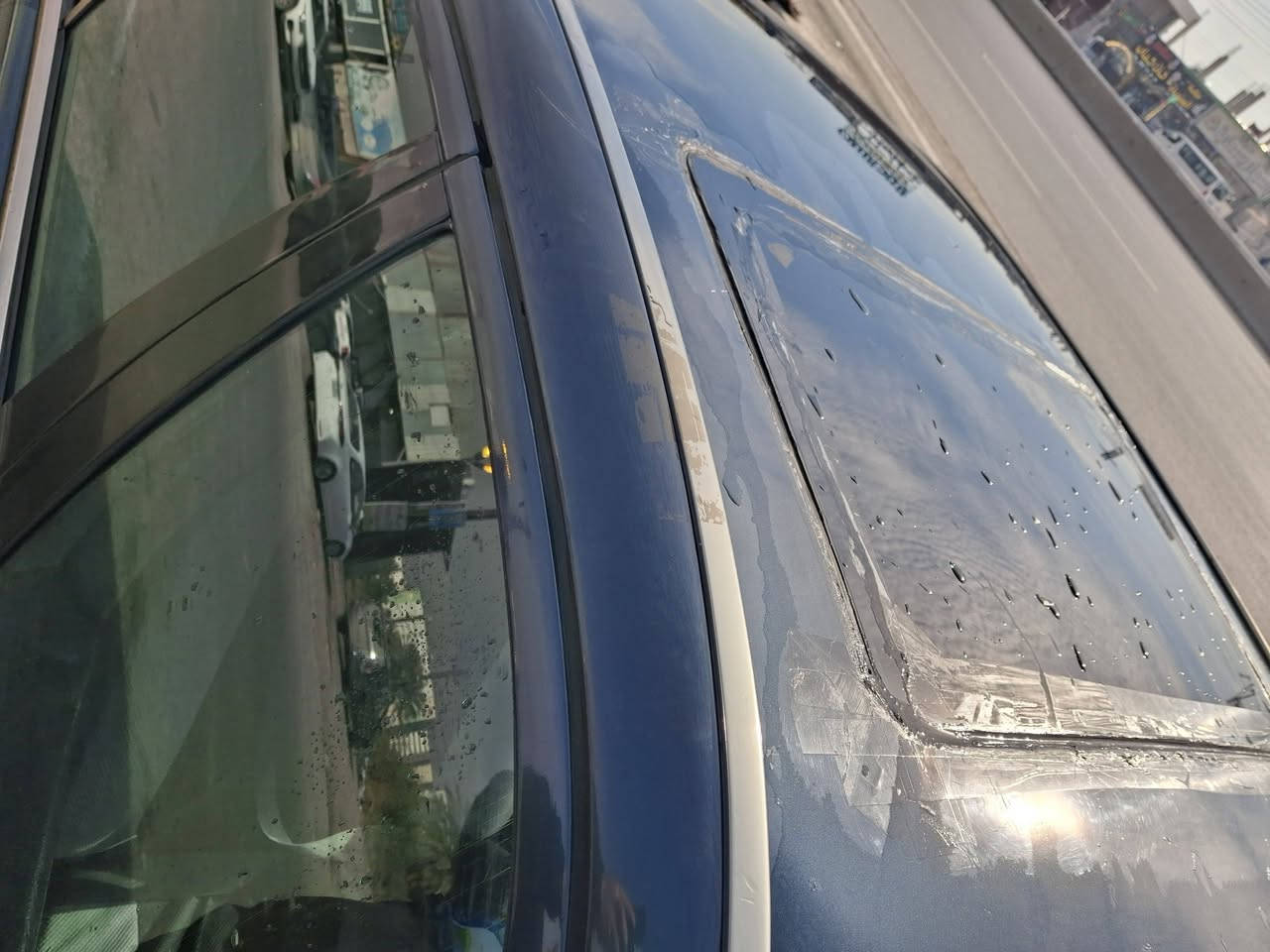 مرسيدس ام عيون موديل ٩٦ محرك٣٢٠ خراطيم بلادي كير ومحرك تمام تبريد وسلايد يرادله صيانه تخم تاير وباتري جديد حداديه تمام لون ازرق نيللي رقم واسط انكليزي سنويه جديده بأسمي السعر ٧٥ وبيها مجال مكان السياره بغداد الرصافه قرب جسر المشتل تلفون ***********
