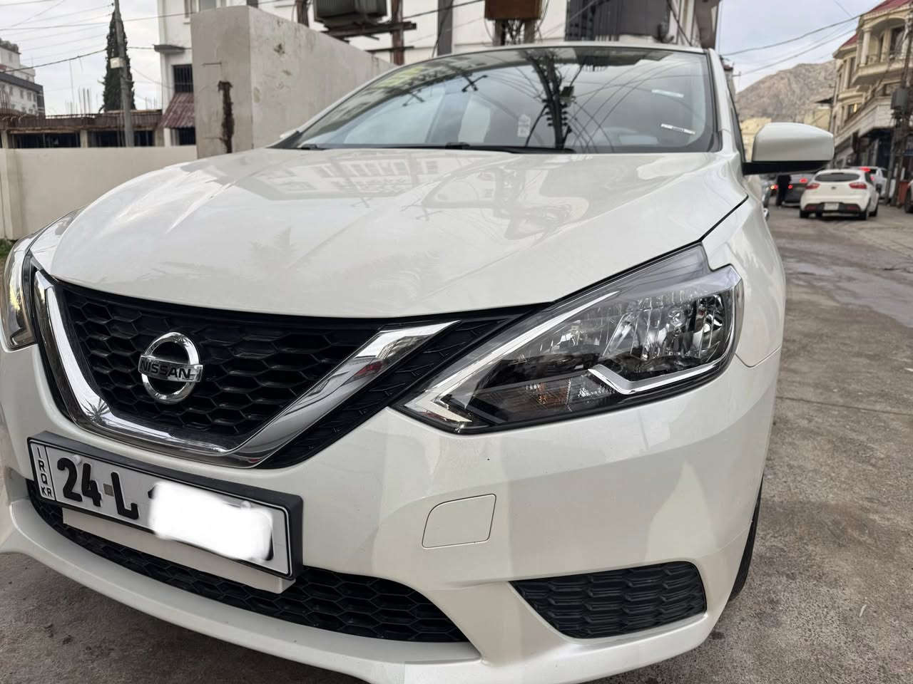 السلام عليكم
***********
سنترا 2024 تجميع صيني
ماشيه فقط ١٩ الف كيلو يعني سياره وضع شريكه
كيرو محرك و تبريد و كهربايت شرط
تبريد مركزي
حجم محرك ١٦ 
سياره ئوتو ستوب
نيظام ىيكو
مكان سياره دهوك
سعر سياره (١٢٥) ورقه مرقم وًجاهز 
شرط تحويل
