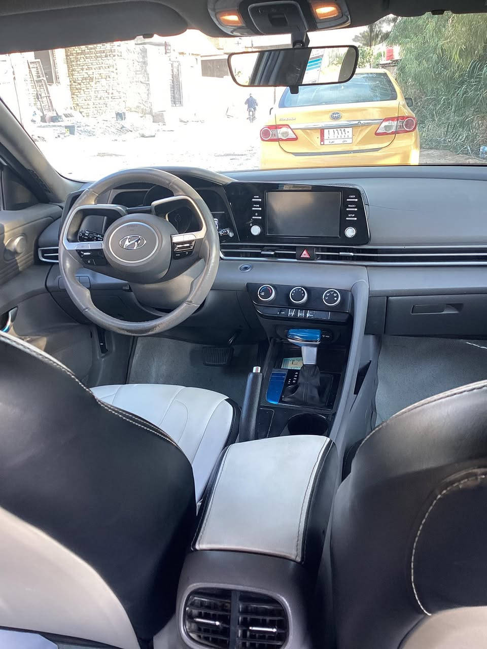 النترا خليجي 2021  محرك 2000 دوش 
رقم بغداد تحويل اي يوم 
فول مواصفات 
بصمة 
وشاشة وتحكمات والخ…

السيارة مكفولة من المحرك والكير والتبديل والصبغ 

بيها طخات بسيطة وشككم شخط مصورهن بفيديوا
 
مكان السيارة ..بابل 
السعر :171$

***********
