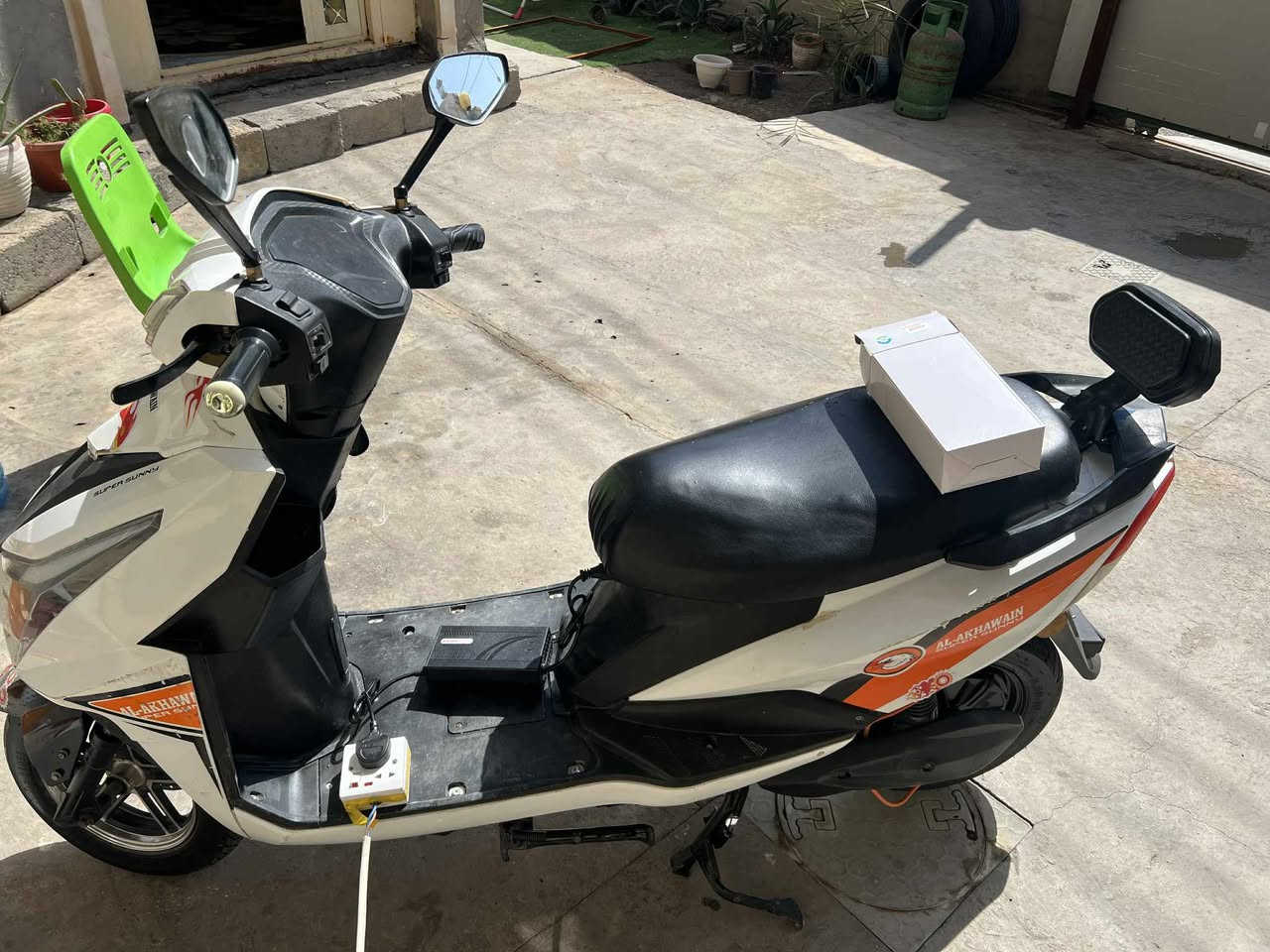 السعر 450 وبي مجال بطاريات جدد


**إذا كنت صاحب هذا الإعلان وتريد حذفه لأي سبب، رجاءا أرسل رسالة إلى الدعم الفني**