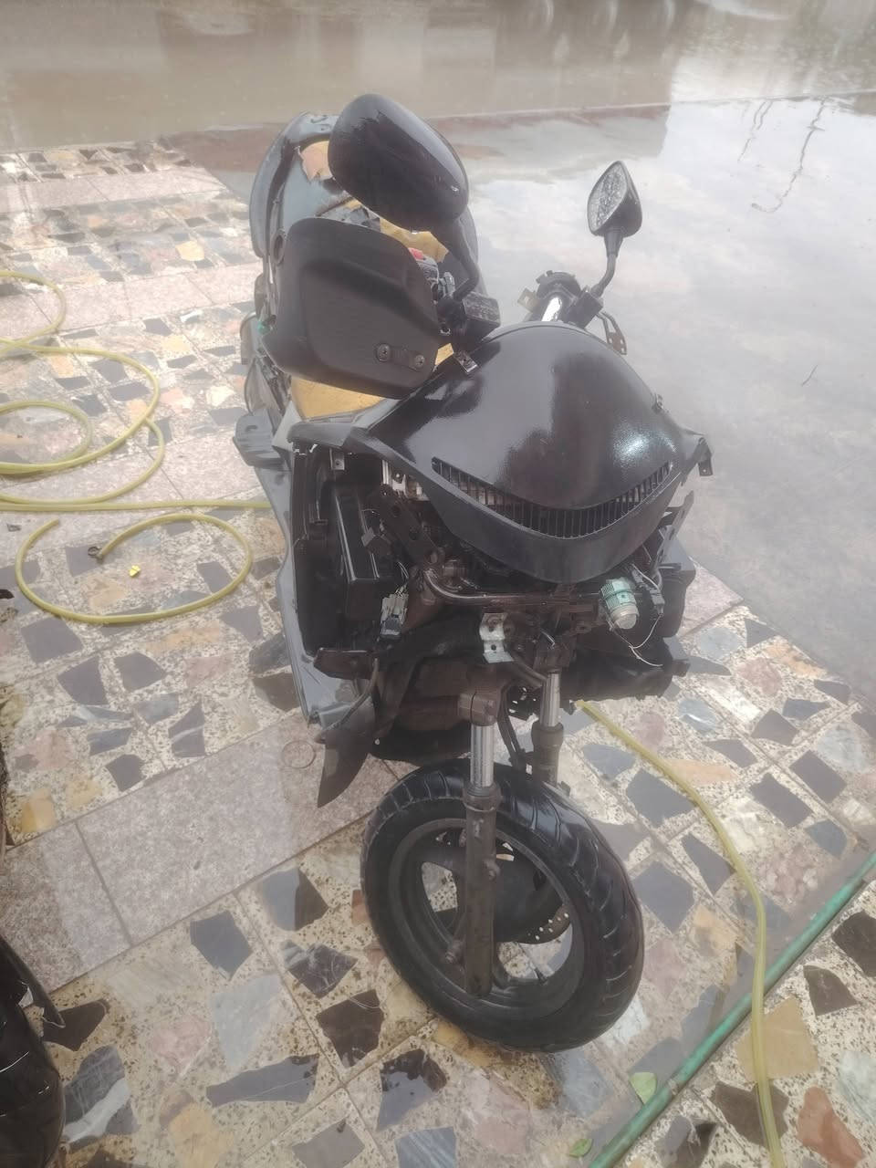 سلام عليكم من ارخص لدمن دراجة فورزة بصمة 0/8دراجة محرك كلش نضيف كهربيات شغالة لا تنقيص ولا تبخير شلعة. ومعدل سعر 400بيهة مجال حك جية مال جناي كهربيات شغالة ***********
