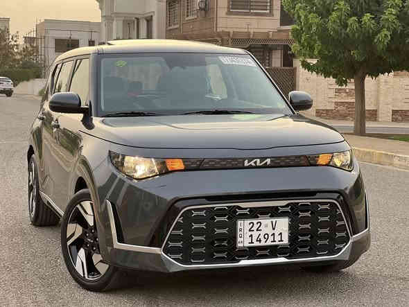 يالله/السلام عليكم عندي كيا صول موديل 2023 فئه♦️جي تي لاين♦️ دخول جديد حادث خفيف جدآ باب خلفي مبدل اصلي وجاملغ مصبوغ فقط بجم وخلف كبس السياره جديده خير من الله عله وضع الشركه مكفوله من اي قطعه بارد مكفوله من الشخوط  ترقيم جديد اربيل بأسمي تحويل  مباشربأسم المشتري بدون ماتحضر السياره  (مكينه ♦️كير ♦️صدر♦️تايرات ♦️تبريد♦️مكينه 2000 دوش ♦️حجر اصلي  كله عله وضع الشركه بلاد ايرباك ستيرن طاك فقط) ماشيه♦️22♦️الف مشي امريكا المواصفات♦️
♦️شاشه كبيره تدعم الكاربلي والخرائط
♦️بصمه ابواب♦️وبصمه تشغيل عن بعد
♦️دوسات اناره 
♦️داخل الغرفه بيانو بلاك
♦️كشنات جلد ومخمل خط احمر مع الدشبول 
♦️فول تحكمات ستيرن
♦️فتحه سقف
♦️انظمه قياده♦️سبورت♦️ونورمال
♦️اشاير بل مري
♦️تبريد منفصل بيانو
♦️دركه ستيرن خياط وجلد خط احمر مع قبظه الكير
♦️شحن واير ليس
♦️رادار جانبي 
♦️قياده ذاتيه 
♦️ستيرن رياضي حرف D
♦️تحديد مسار
♦️وقوف ذكي للامام ♦️وقوف ذكي للخلف
♦️نظام اطفاء المحرك في الازدحامات
♦️4منافذ شحن امامي وخلفي
♦️الاستفسار عن التفاصيل والسعر  الاتصال 
♦️***********
♦️*********** واتساب 
♦️مكان السياره بغداد الكرخ
