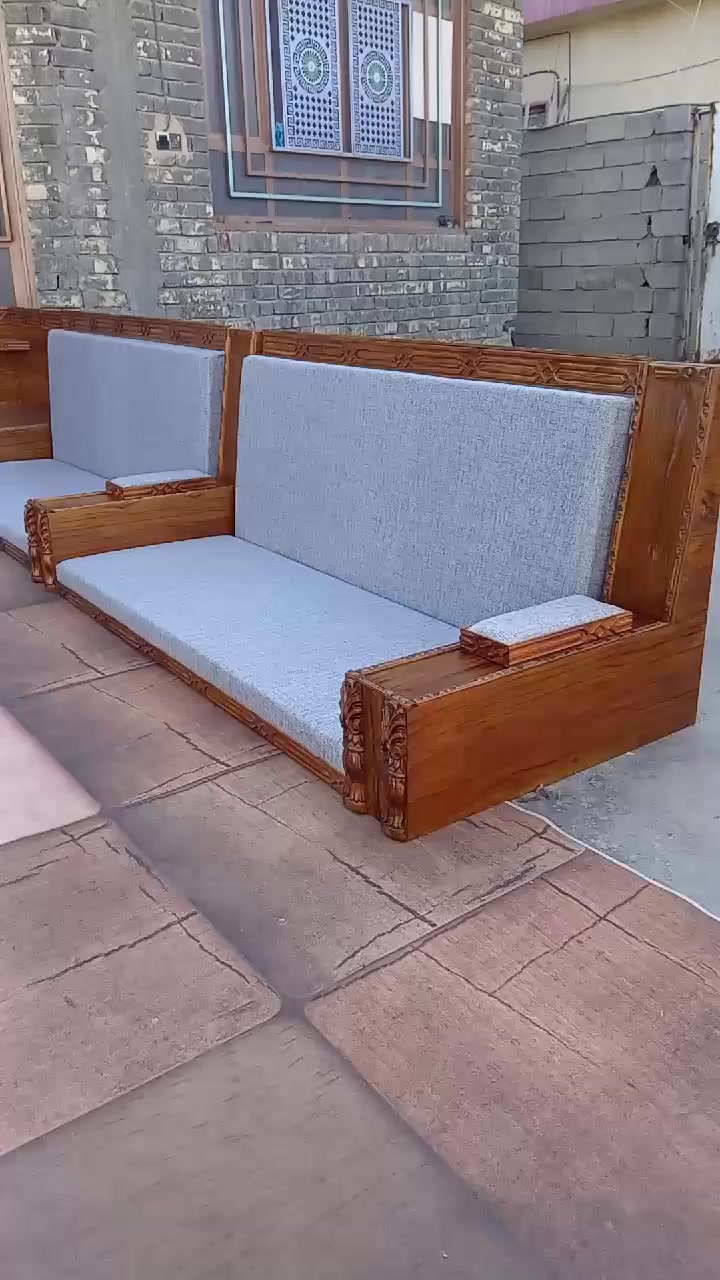 جلسه عربي ١٥ مقعد مكاني بغداد جسر ديالى الجديد مقابل شركة العامه السيارات رقمي***********
