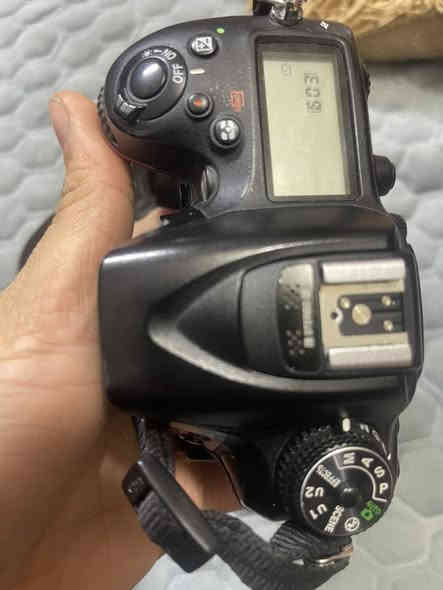 سلام عليكم 🤍 كامره نيكون ٧١٠٠ مع حقيبه ضهر مقسمه عدسه ٣٠٠_٧٠رياضي قبق وهود كامله العنوان بغداد حي النصر ***********
