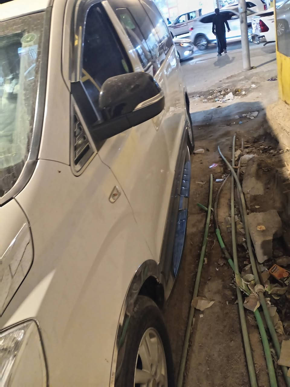 ستاركس للبيع موديل 16 رقم بصره مشروع وطني سياره بيها صندوك مبدل وباب السايق بي صبغ وبيها بارد كد شبر سياره جاهزه حداديه تخم تاير تبريد مكينه نضافه احله من صور سياره تخبل سعر 215 بيها مجال رقم***********
