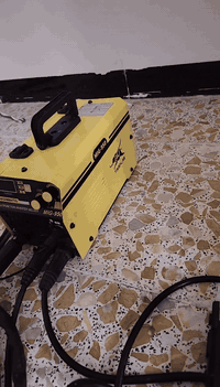 السلام عليكم احبتي مكينه ميك ولدن. يعني تلحم مكي ولدن نوعيه اوربي يعني مو صيني شرط الشغل السعر 60 الف مكاني شارع الحمام ***********
