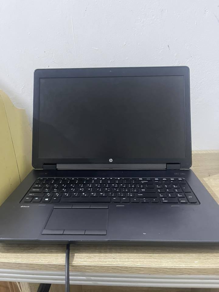 السلام عليكم لابتوب  hb zbook رام 16 معالج i7 الجيل الرابع الهارد ssd256 +
Hdd 500

الشاشه 17

كارت خارجي k1100

مراوس معه لابتوب شاشه اصغر ***********
