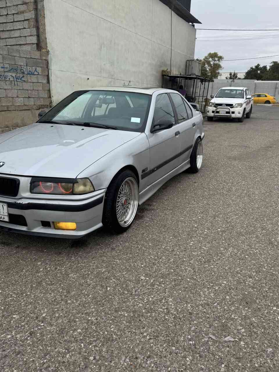 سلام عليكم
E36 344

محرك 44 سكليتر كهرباء

كير عادي سبع نمر ويا البك

اكسل قفل بلاد 3.23

برده كهرباء

كشنات m

ستيرن m
 
دمام صوت بالصندوق جبير

رقم كركوك باسمي مشروع وطني لل 28

بالصور واضح كلشي

نقصها صبغ فقط نقصها صبغ فقط

55$ وبيها مجال قليل 

مكاني كركوك رقمي ***********
