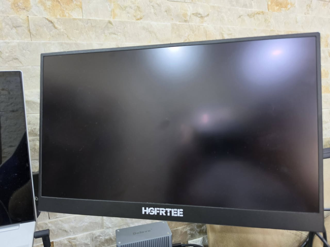 متوفر هذه الشاشة الحجم ١٥.٦
فول hd
60 هرتز
فيها لمس
لا ينعكس إضافة 
غراضها كامل 
والسعر ١٠٠ الف


**إذا كنت صاحب هذا الإعلان وتريد حذفه لأي سبب، رجاءا أرسل رسالة إلى الدعم الفني**
