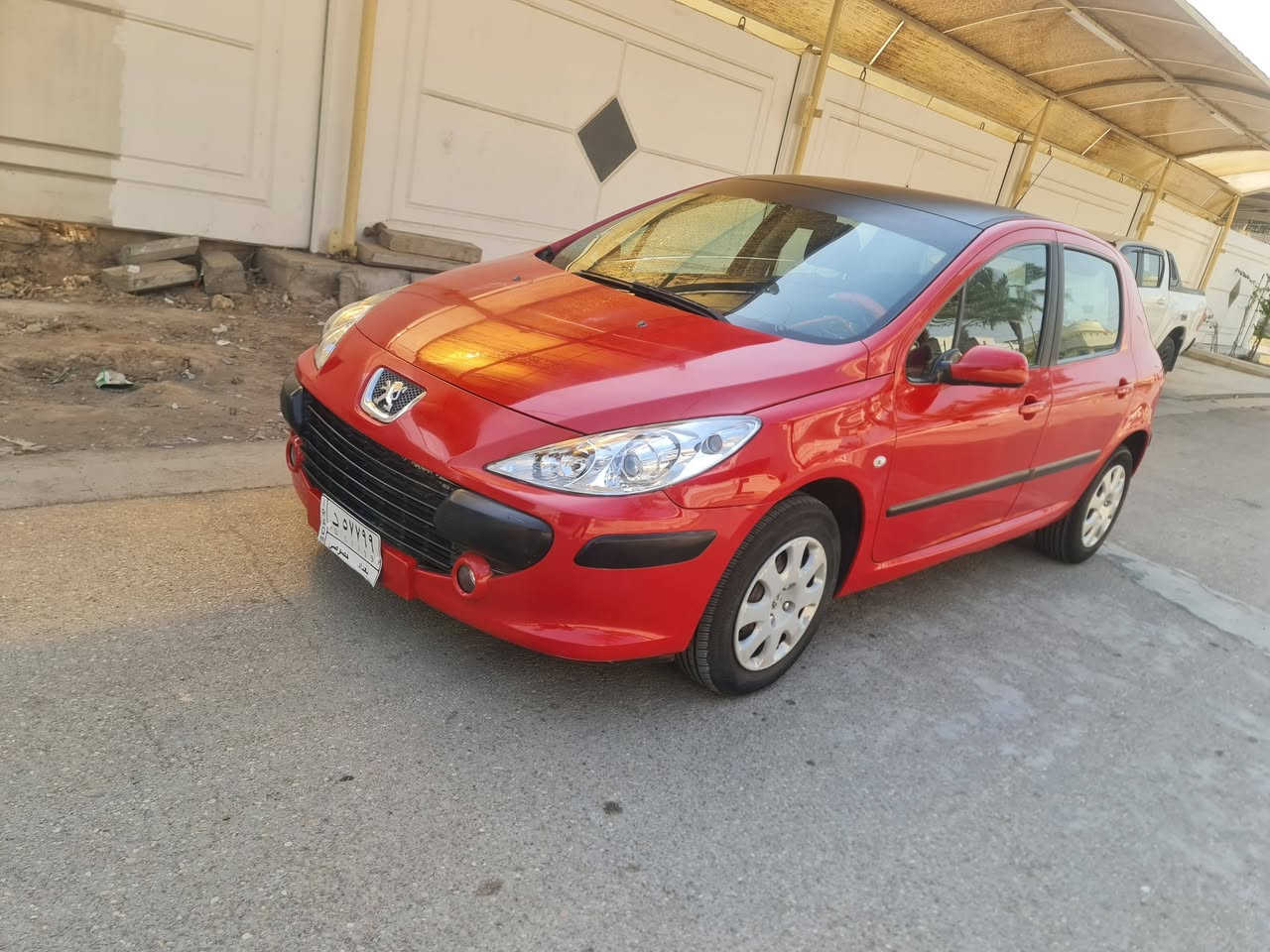 بيجو فرنسي موديل ٢٠٠٦ ماشيه ١٣٥ جاهزه السياره من كلشي كير محرك تبريد صدر تخم تاير بدون حادث او ضربه 
السعر ٦١
للإستفسار ***********وبيه مجال قليل الشراي ايخابر مامتواجد عل فيس مكانها البلديات اليدور جديد هاي جديده السياره
