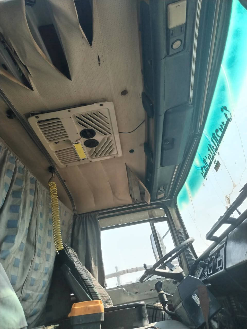 السلام عليكم شباب سياره البيع مان سكس محدثه الفين وثنين مكينه وكبر ومجموعه عربانه ثلاثين متر رقم ميسان سياه مكفوله كفاله عامه***********
