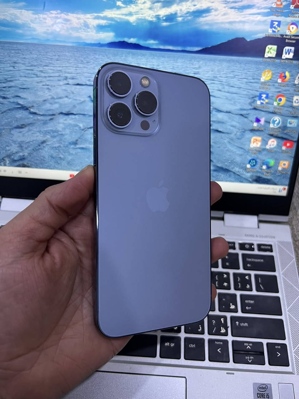 13 برو ماكس عدد 3 
ذاكره 128 
نموذج M تك سيم 
بطاريات 92 /96 /89 
شرط ما مفتوح 
سعر الجهاز 590 الف 
شراي خاص او اتصل 
*********** 
***********
