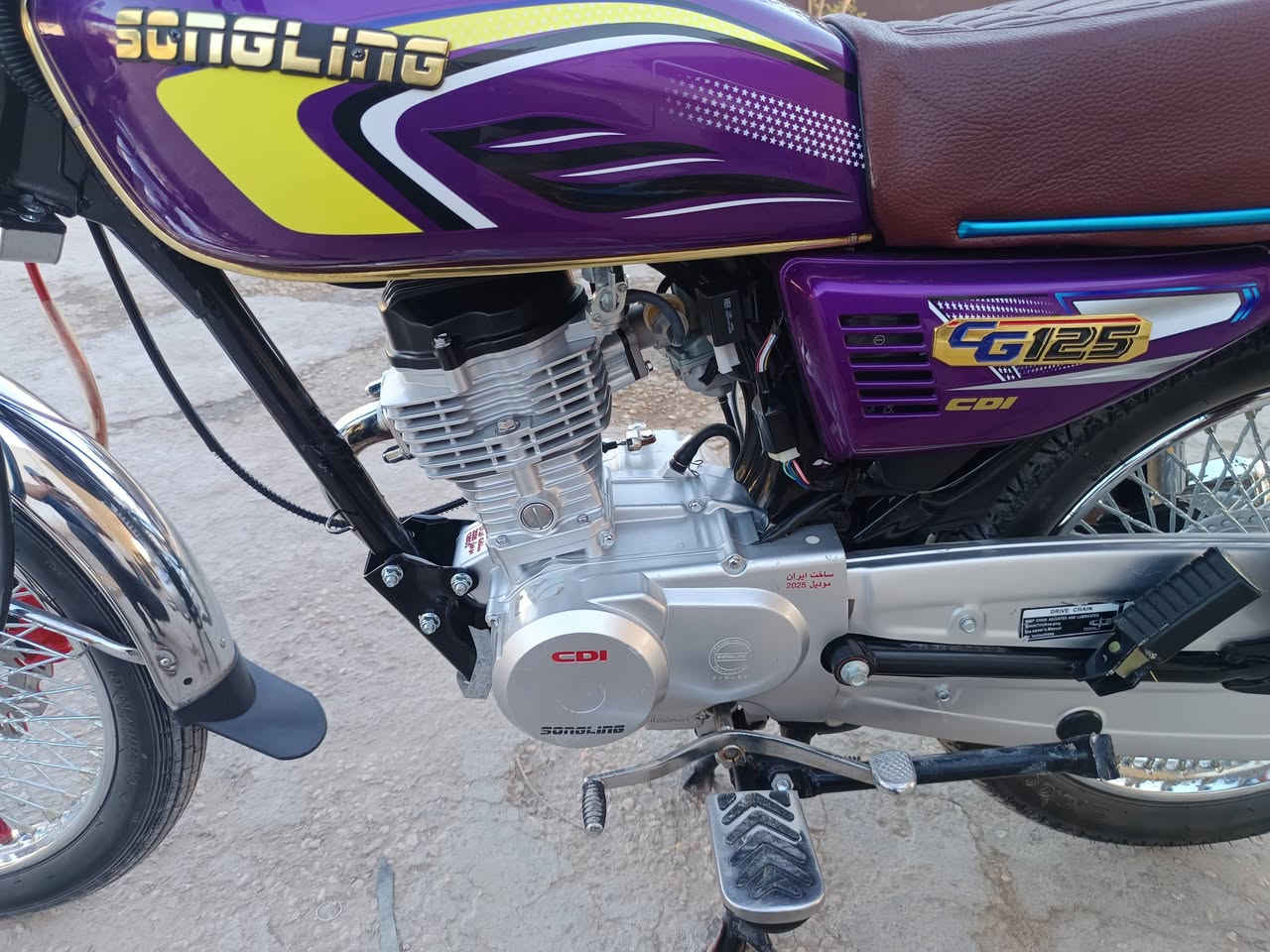 السلام عليكم تايكر للبيع موديل 2025 شهر ال11 طلعتها وكيل 800 وبيها مجال
***********
