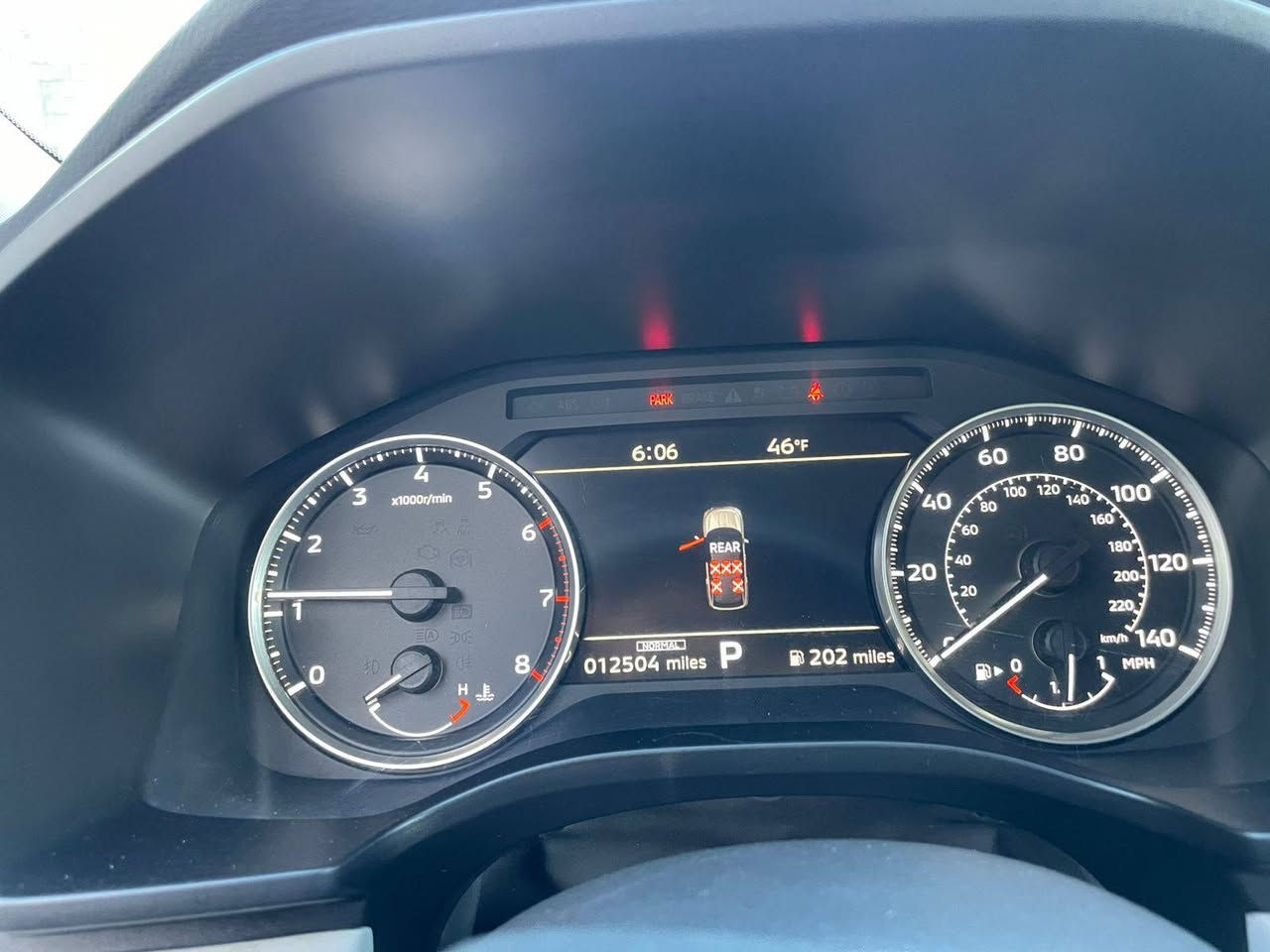 بأسم الله، تم اليوم وصول سيارة ميتسوبيشي اوتلاندر  موديل SE 2025, السيارة فول مواصفات عدا بانوراما،ماشية 12 الف مايل،السيارة مكفولة من الشواصي والدواخل،  ايرباك فقط البردة ( رقم الشاصي موجود في المنشور)، بجم& خلف كبس، بيها الكثير من المواصفات، تبديل بابين جهة النفر مع تعديل وصبغ بعض الخدوش جهة السايق، السيارة جاهزة وبدون مصرف،السيارة في دهوك، السعر 195 $***********..
