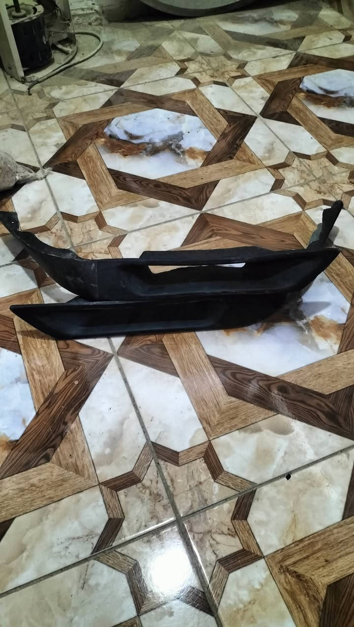 السلام عليكم إخوان هاي غراض مال 525 للبيع اليحتاجهن بسعر معقول يدلل للاتصال ***********
