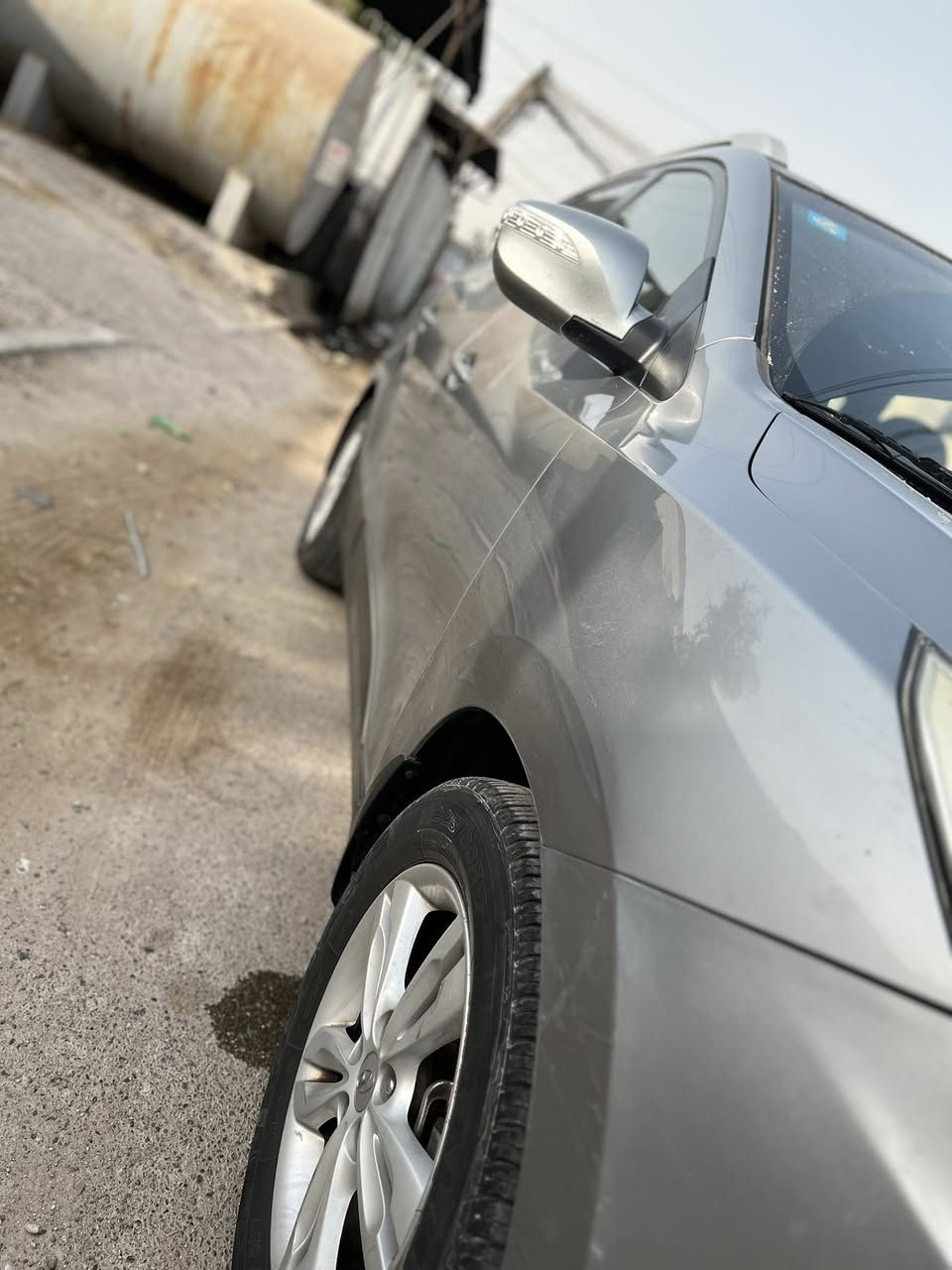 هونداي توسان ٢٠١٠
ماشية ١٤٧
- فور ويل 4wd
  - سقف بانوراما
-تبريد مناخي منفصل السائق والراكب
السياره بحالة جيد جدا مكفولة بيها تكحيل طارف  الجاملغ خلفي
مكينة وكير بلادية  السعر ١٣٠
مكان  بغداد العطيفية
للإستفسار ***********
