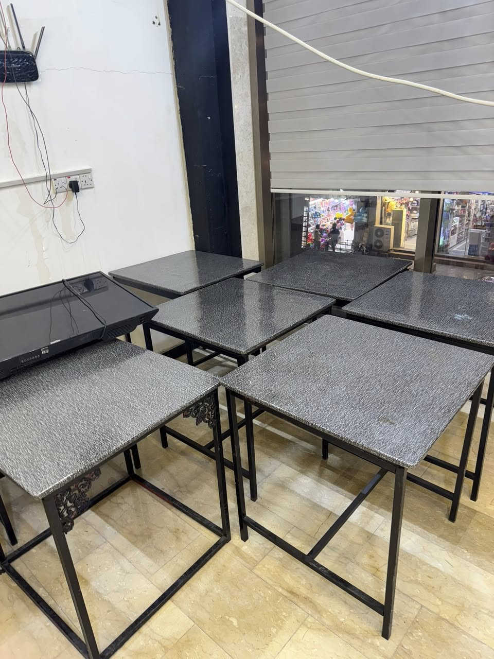 سلام عليكم
ميوزة دومنه للبيع نظاف كلش ما مستعملات ابد مثل ما موضحات بالصور الميوزه تفصال حديد ومغلفات بجلد اصلي ارتفاع الميز تقريباً ٩٠ سم وعرض ٣٠*٣٠ شغل كله اصلي ومتعوب عليه مكاني البصره 
رقم *********** رايد الواحد ب ٣٥ الف
