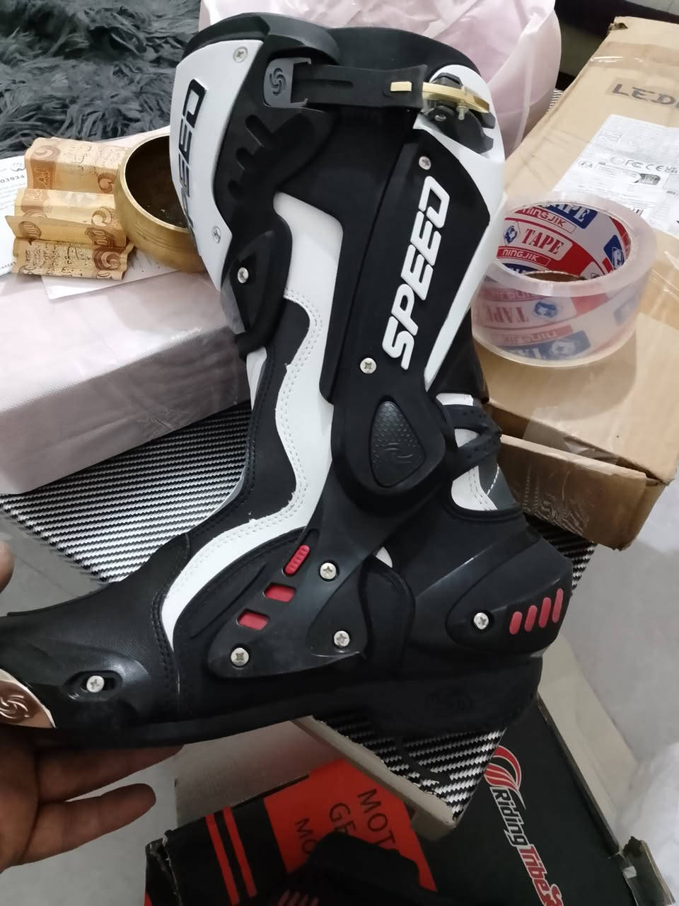 حذا دراجات قياس 42


**إذا كنت صاحب هذا الإعلان وتريد حذفه لأي سبب، رجاءا أرسل رسالة إلى الدعم الفني**