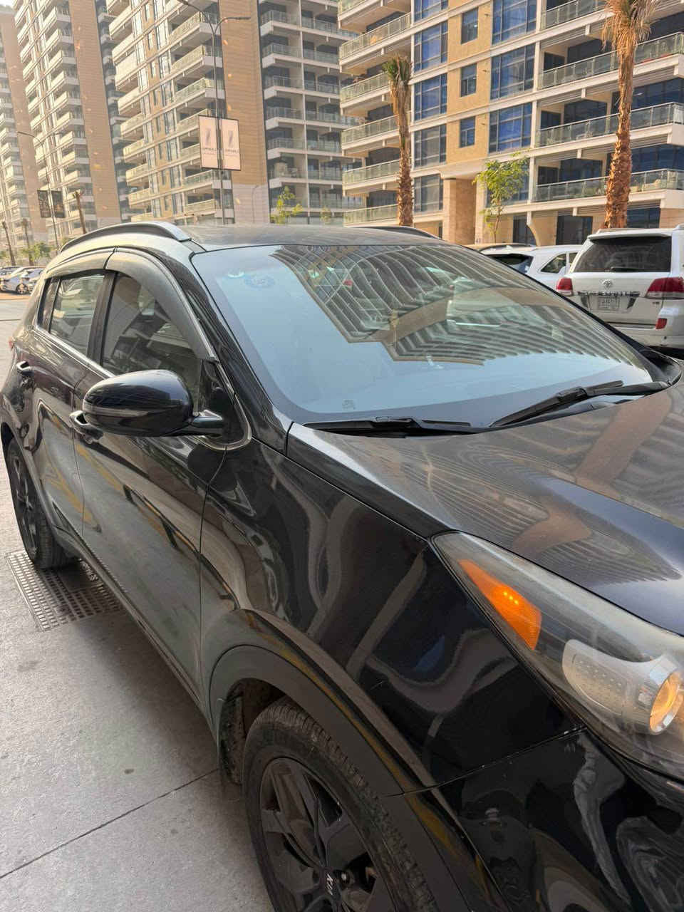 سعر جوا السوك 165 نهائي مال بيع 
كيا سبورتج 2020 مواصفات S بلاك اديشن 
حادثها خفيف فقط حافه البنيد باقي السياره مكفوله ايرباك بس الستيرن وراجع
السياره نظيفه ماشبه 57 الف 
كير مكينه شواصي ولغود كله مكفول 
باسمي رقم بغداد عنواني المنصور 
*********** بغداد, العراق
