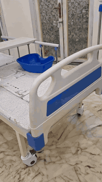 سرير طبي • خمسة حركات • فتحة وسطية