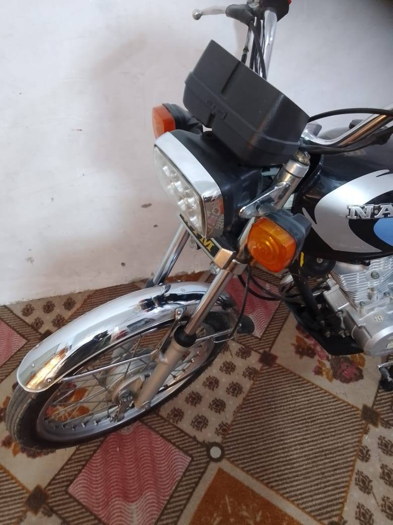 السلام عليكم دراجه سيجي نامه للبيع رقم وسنويه موديل 22 طالع 23 جديده كلش كفاله كهربائيات كله شغاله السعر مليون و 650 مكاني
اتصال ***********
واتساب ***********
