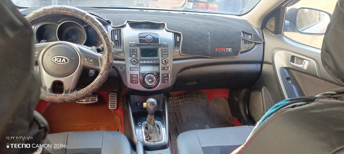 سيراتو 12 قطعه صبغ والباقي كفاله كير محرك 16 صدر تخم تاير كله شرط سنويه بأسمي السعر 107 وبيهه مجال مكاني سامراء للاستفسار ***********
