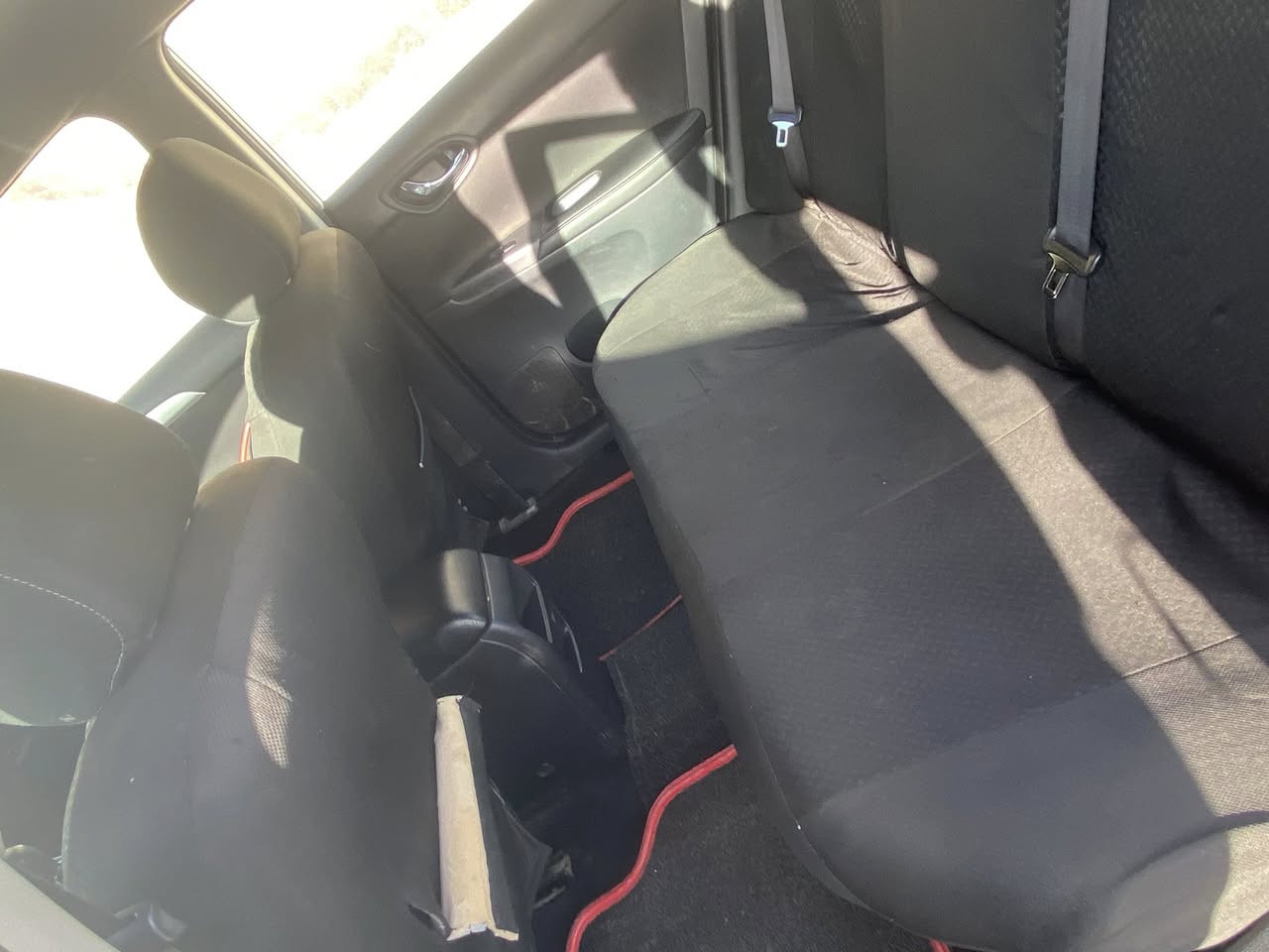 السلام عليكم للبيع نيسان سنترا2019 وارد أمريكي ويل كب تحكم ستيرن شاشة لمس تبريد🥶ثلج + تدفئة ماشيا 110ميل المكان قطعة واحدة فقط الباقي كلو مكفول شرط ( صلاح الدين _ تكريت ) السعر 115 
الرقم ***********
***********
