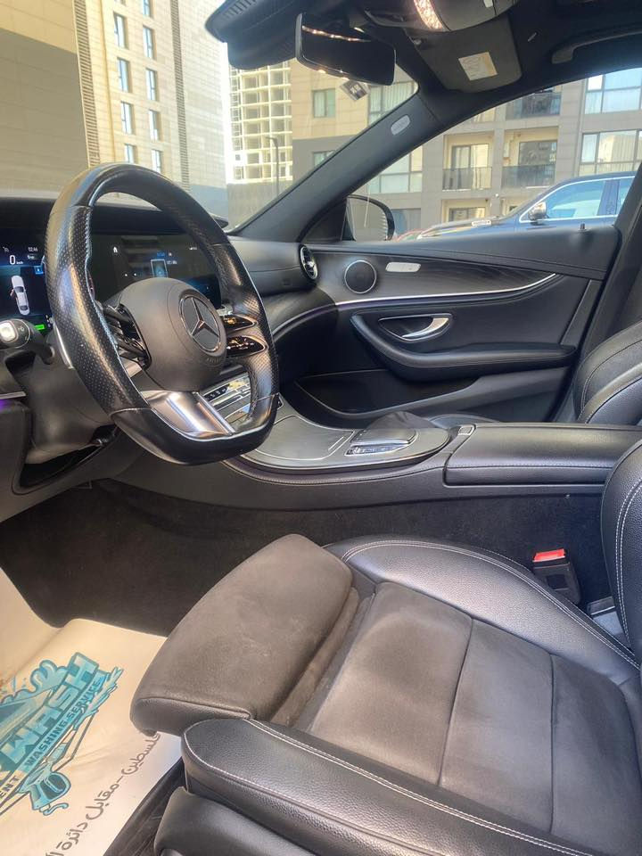 مارسيدس E300
موديل 2022
اللون سلفر
وارد الماني
بصمتين
فتحة سقف
كت AMG
داخل اسود جلد و كنتارا
انارة داخلية 64 لون
اوتو ستوب
رادارات امامي خلفي جانبي
كامرة
حساسات
ماشية 75 الف كيلو قابل للزيادة
وباقي المواصفات معروفة 
السيارة دخلت العراق بدور حادث هنا انطخت جاملغ امامي ايسر وربع البنيد 
وبيهة pdr بسيط بالجاملغ الامامي الايمن
السيارة رقم اربيل جديد هزه وفحص بأسمي تحويل ثاني يوم 
السيارة صيانة كلة اصلي مارسيدس
للتواصل مع صاحب السيارة 
***********

